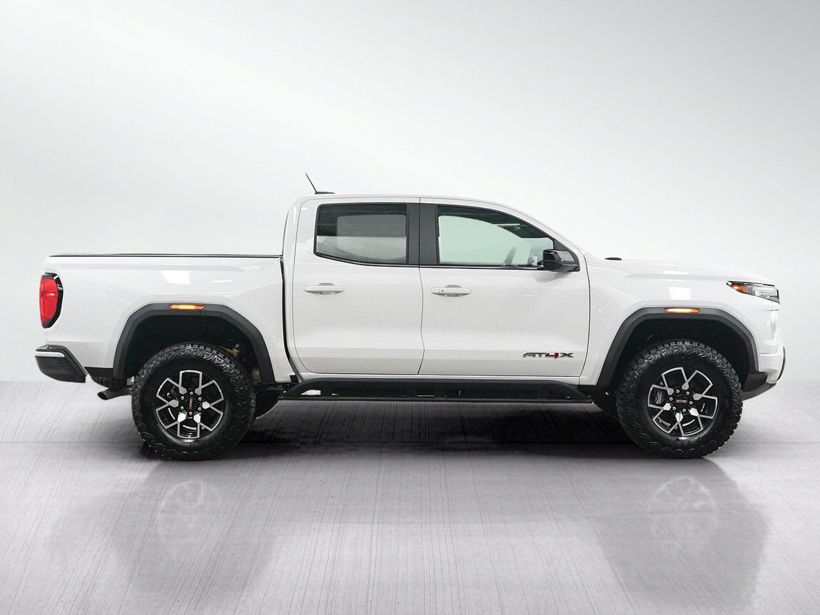 Used 2026 GMC Canyon AT4X AWD/4WD image 6
