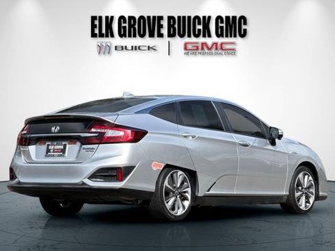 Used 2020 Honda Clarity Touring image 4
