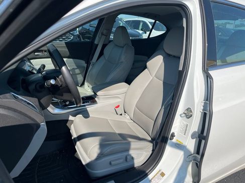 Used 2015 Acura TLX FWD image 20