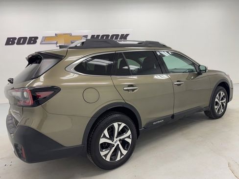 Used 2020 Subaru Outback Touring w/ Popular Package #2 image 5