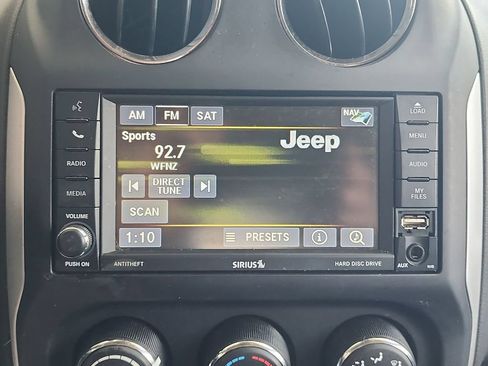 Used 2016 Jeep Compass High Altitude AWD/4WD image 13