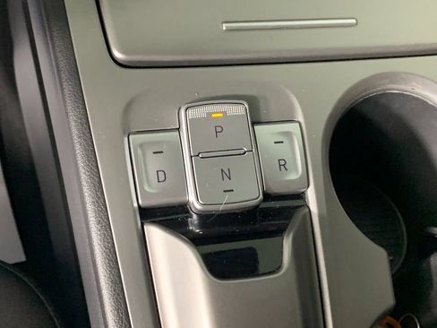 Used 2023 Hyundai Kona SE FWD image 24