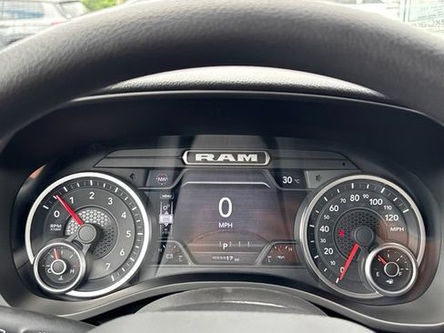New 2026 RAM 1500 Express AWD/4WD image 17