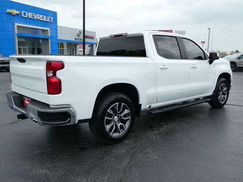 Used 2024 Chevrolet Silverado 1500 LT w/ Z71 Off-Road Package AWD/4WD image 5