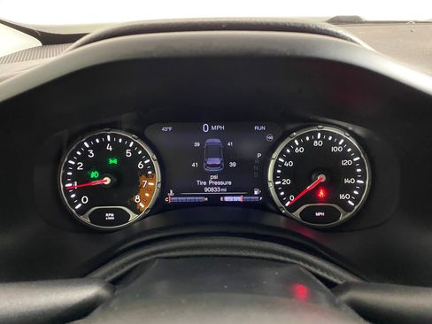 Used 2016 Jeep Renegade Trailhawk image 20