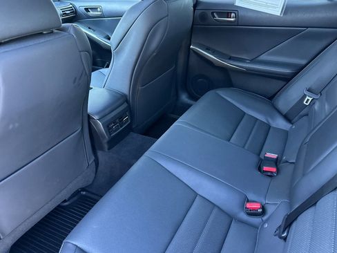 Used 2017 Lexus IS 350 F Sport image 27