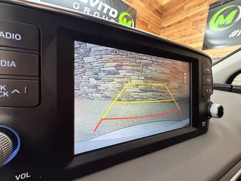 Used 2019 Hyundai Santa Fe SEL image 19