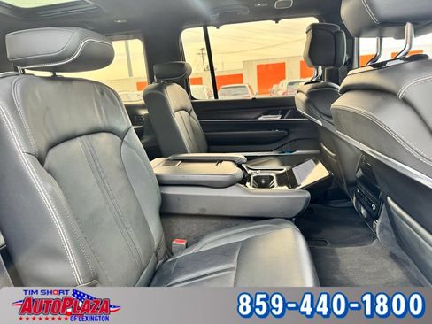 Used 2022 Jeep Grand Wagoneer Series II w/ Premium Group II AWD/4WD image 50