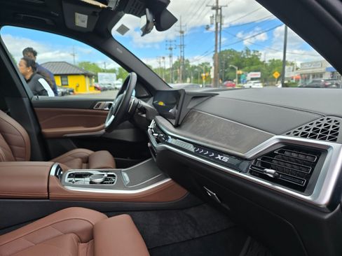 Used 2025 BMW X5 xDrive40i w/ Premium Package AWD/4WD image 20