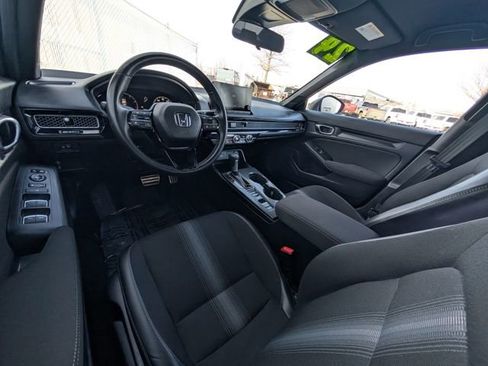 Used 2024 Honda Civic Sport image 4