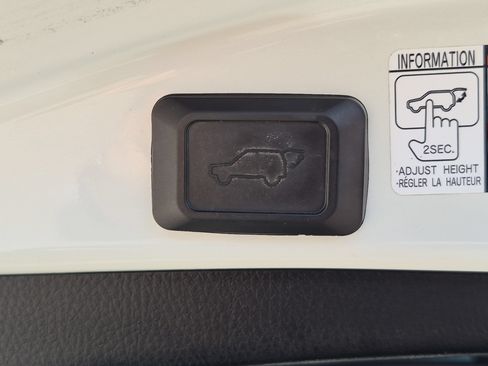Used 2018 Toyota RAV4 Limited w/ All Weather Liner Package AWD/4WD image 25