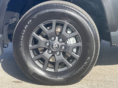 Used 2025 Toyota 4Runner SR5 image 26