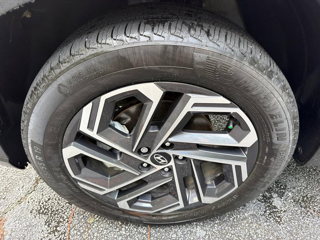 New 2025 Hyundai Tucson Limited AWD/4WD image 11