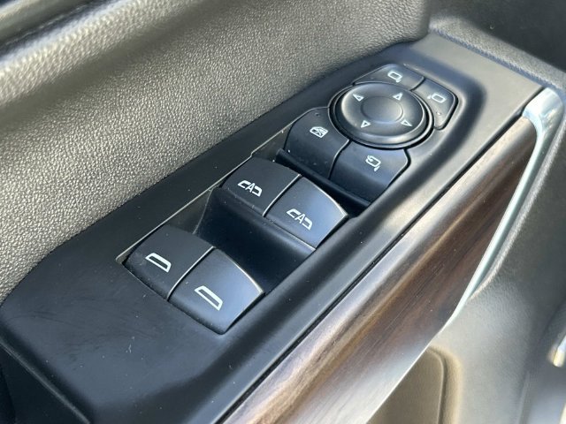 Used 2020 GMC Sierra 1500 SLT AWD/4WD image 32