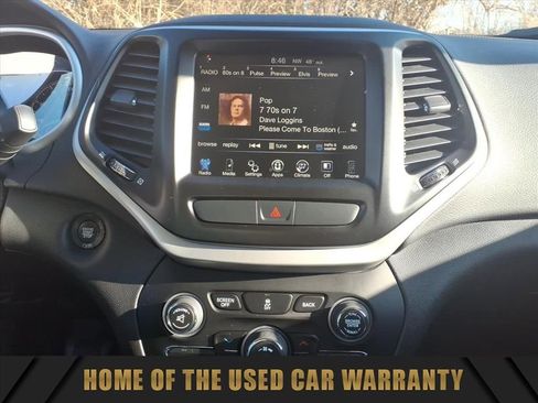 Used 2018 Jeep Cherokee Latitude Plus image 23