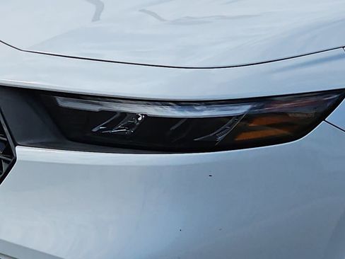 Used 2023 Honda Accord EX image 28