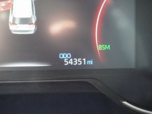 Certified 2024 Toyota RAV4 XLE image 8