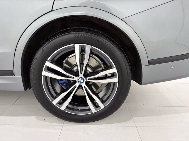 Certified 2024 BMW X7 xDrive40i w/ M Sport Package AWD/4WD image 48