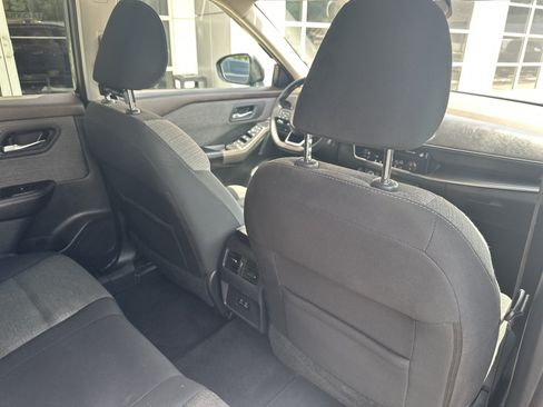 Used 2021 Nissan Rogue SV AWD/4WD image 25