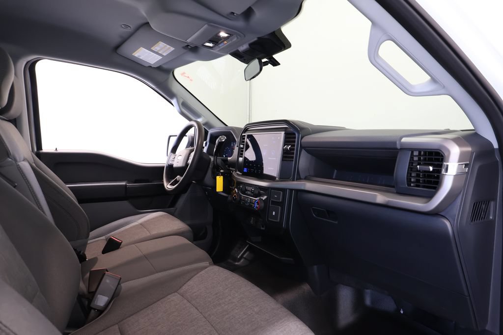 Used 2025 Ford F150 XL RWD image 18