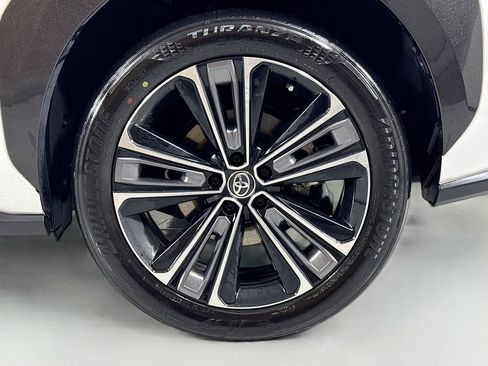 Used 2024 Toyota bZ4X Limited w/ Weather Package image 10