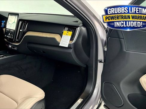 New 2026 Volvo XC60 B5 Core AWD/4WD image 9