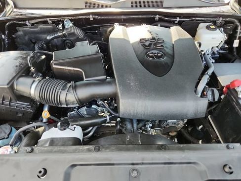 Used 2023 Toyota Tacoma 4x4 Double Cab image 20
