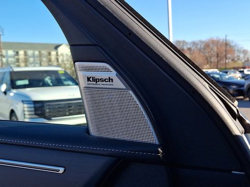 New 2026 INFINITI QX80 4WD image 18