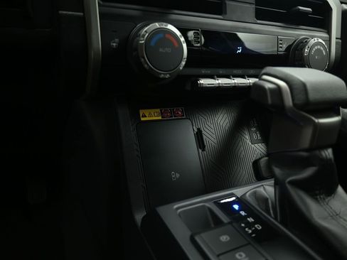 Used 2024 Toyota Tacoma SR5 image 18