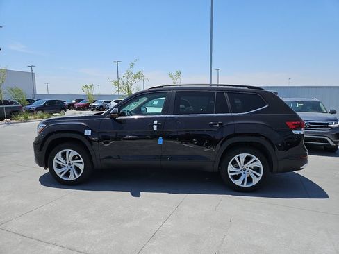 Used 2023 Volkswagen Atlas SE AWD/4WD image 6