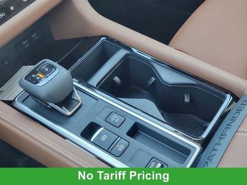 New 2026 Nissan Pathfinder Platinum image 16