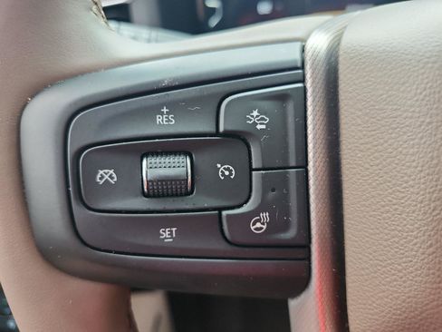 Used 2024 GMC Yukon Denali AWD/4WD image 27