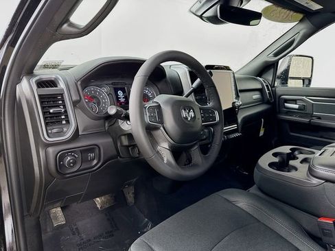 Used 2025 RAM 2500 Big Horn image 9