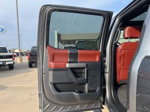 Used 2022 Ford F350 Platinum w/ FX4 Off-Road Package image 16