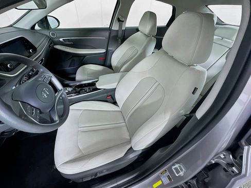 Used 2021 Hyundai Sonata SEL w/ Preferred Accessory Package FWD image 13