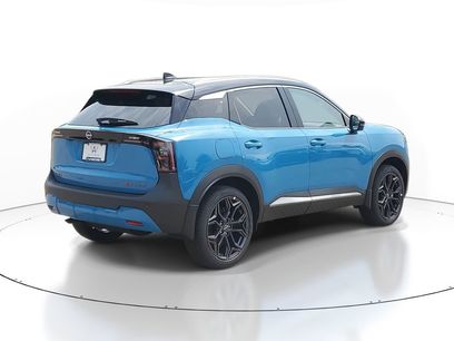 New 2025 Nissan Kicks SR w/ SR Premium Package