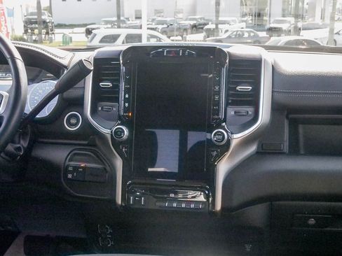 Used 2024 RAM 2500 Laramie image 12