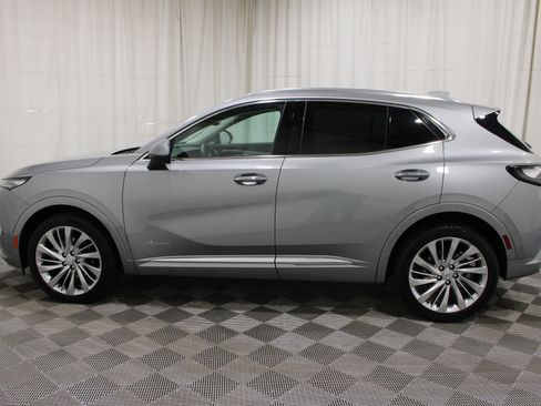 Used 2025 Buick Envision Avenir AWD/4WD image 38