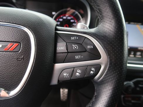 Used 2016 Dodge Charger R/T Scat Pack w/ Technology Group image 18