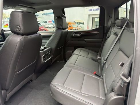Used 2025 GMC Sierra 1500 Denali image 7