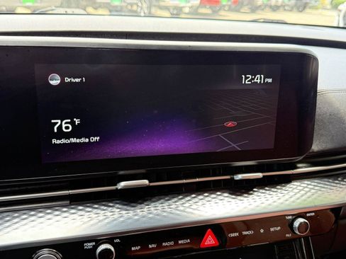 Used 2022 Kia Carnival SX Prestige w/ Paint Protection Package FWD image 31