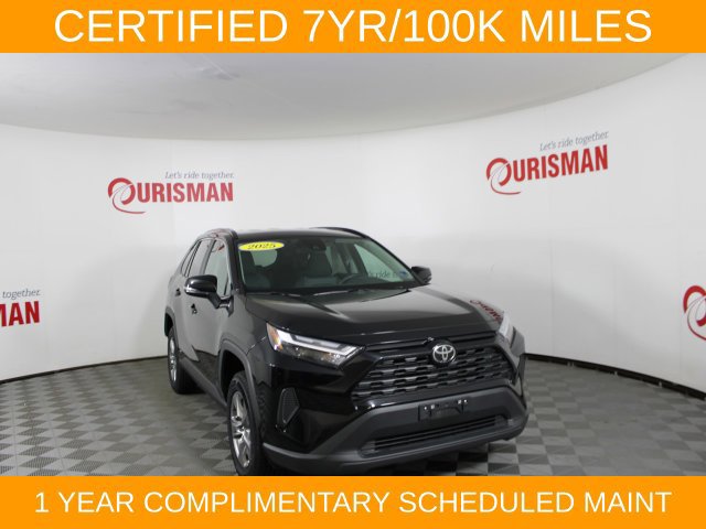Used 2025 Toyota RAV4 XLE AWD/4WD image 11