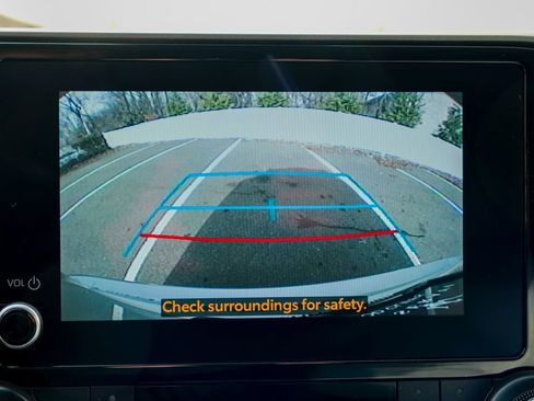 Used 2023 Toyota Highlander XLE image 58