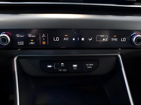 New 2026 Kia Carnival LXS image 23