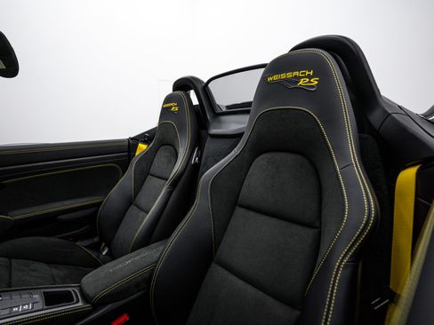 Certified 2025 Porsche 718 Boxster Spyder RS image 12