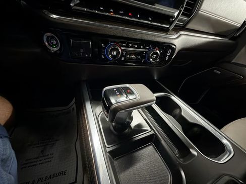 Certified 2024 Chevrolet Silverado 1500 LT Trail Boss w/ Convenience Package II AWD/4WD image 16