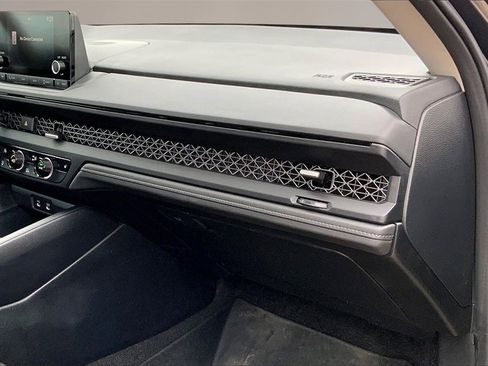 Used 2023 Honda Accord EX image 17