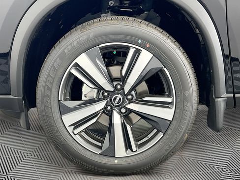 New 2025 Nissan Rogue SL w/ SL Premium Package image 36