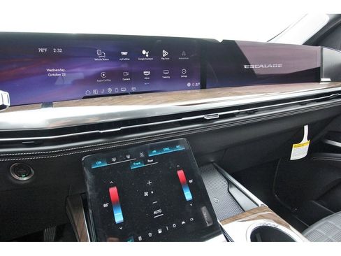 New 2025 Cadillac Escalade Sport Platinum w/ LPO, ONYX Package image 16