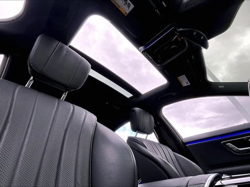 Used 2023 Mercedes-Benz S 500 4MATIC w/ AMG Line image 13